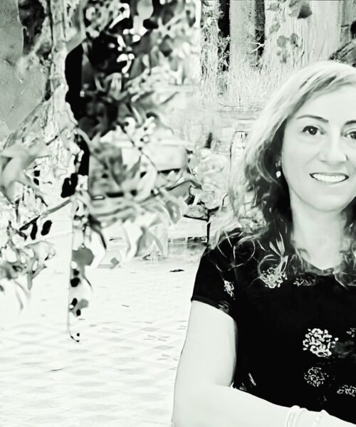 Mónica Arango Rincón presenta su obra debut ‘De la Piel Forastera y Otras Intemperies’