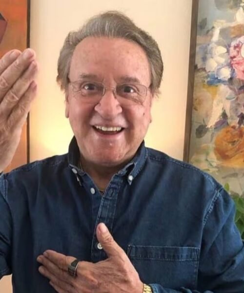 Carlos Villagrán evita hablar sobre la serie de Chespirito y cuelga el teléfono en plena entrevista