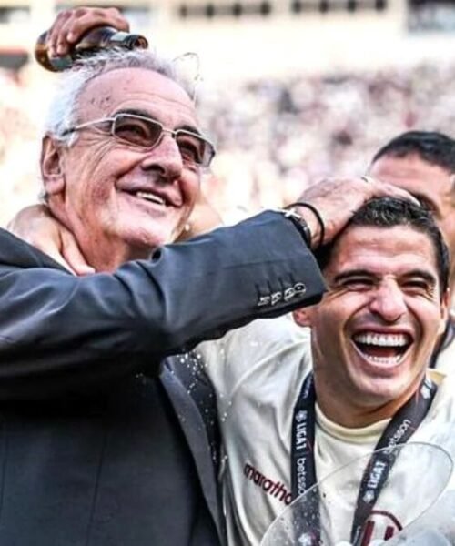 Fossati feliz por el desempeño de Corzo con golazo de cabeza ante Ayacucho FC