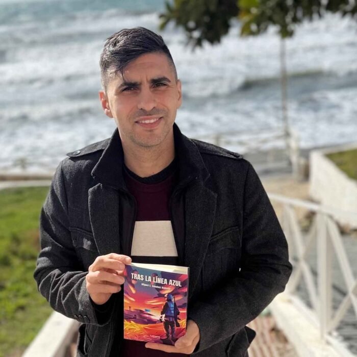 Miguel Emiliano Sánchez Robledo narra el lado humano de una misión internacional en “Tras la línea azul”