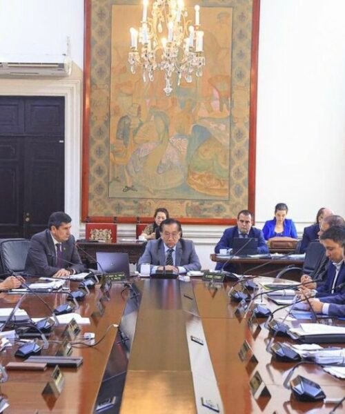 Gobierno aprueba subsidios y créditos a transportistas para frenar paro convocado para el 2 de junio
