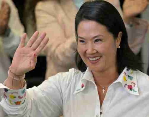 Es necesario fortalecer a la PNP frente a la extorsión y el crimen, afirma Keiko Fujimori